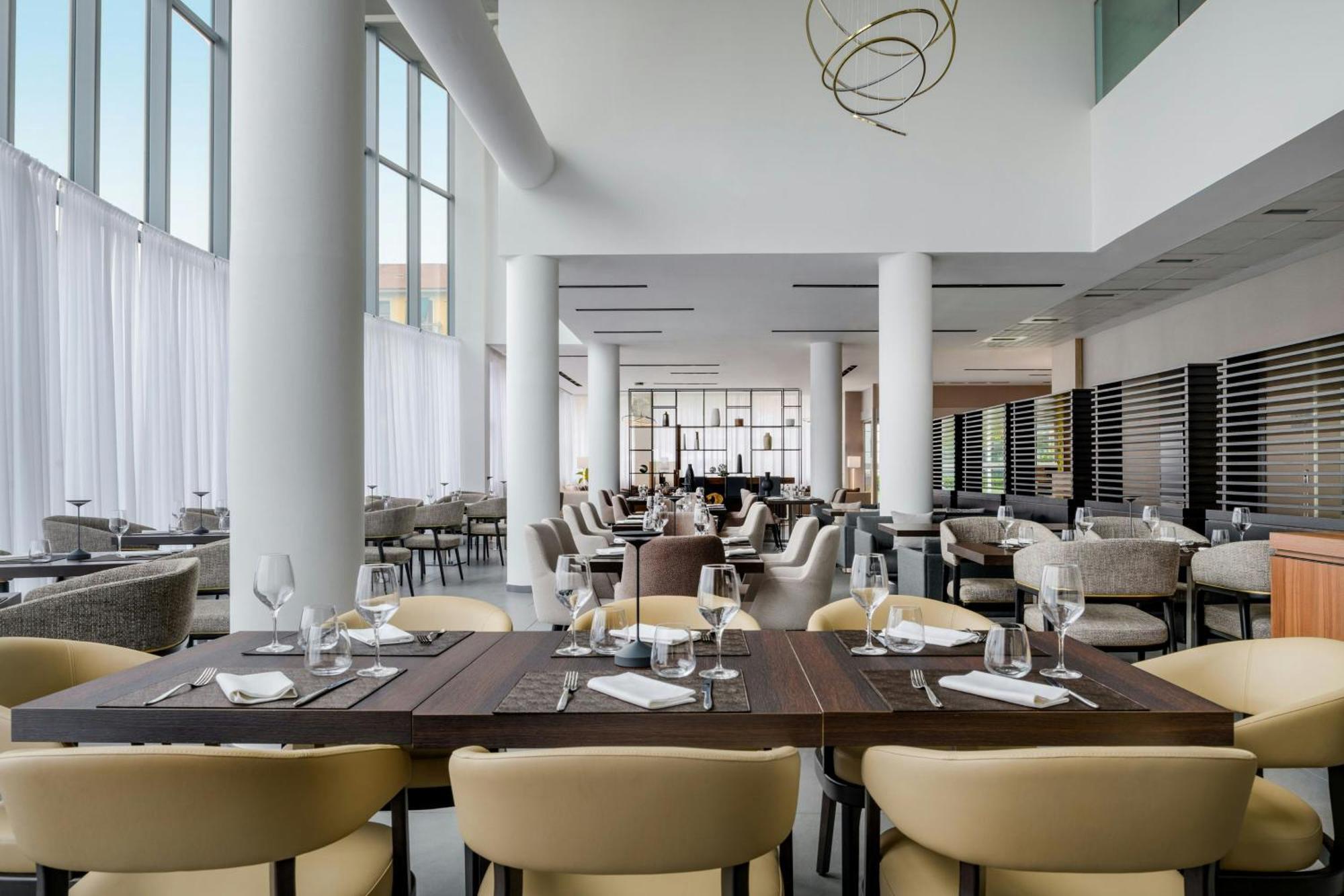 Ac Hotel By Marriott Milan Sesto Sesto San Giovanni Buitenkant foto